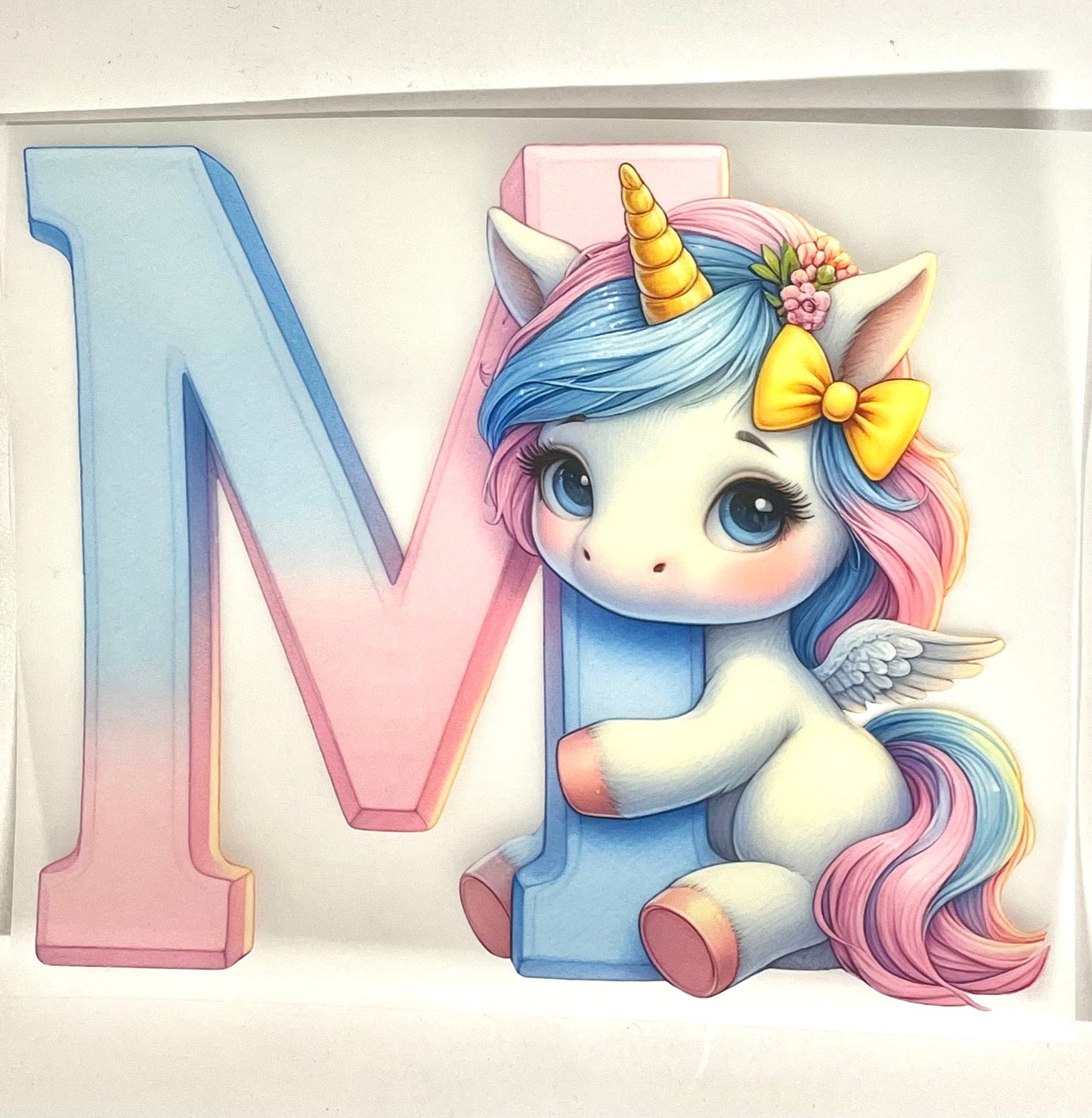 DTF-transfermerke bokstaven M enhjørning